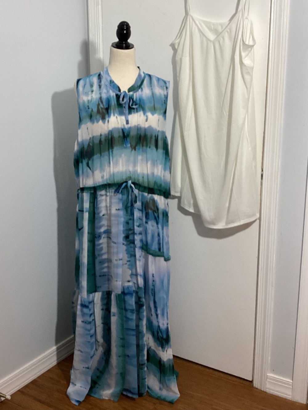 NWT DEX 2X MAXI DRESS CHIFFON TIE  DYE  BLUE GREEN OCEAN RESORT BEACH